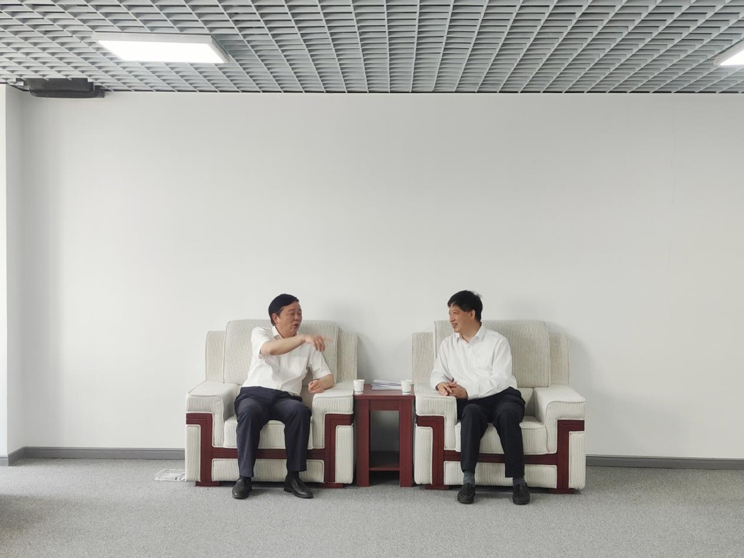 黃山高新區(qū)王書記來我公司視察指導(dǎo)